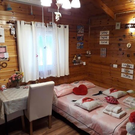 Happiness Zimmer צימר האושר - גם לציבור הדתי Nahariya Exterior foto