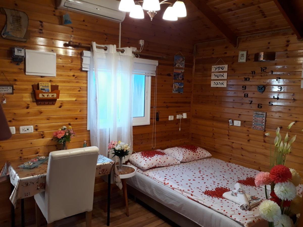 Happiness Zimmer צימר האושר - גם לציבור הדתי Nahariya Exterior foto
