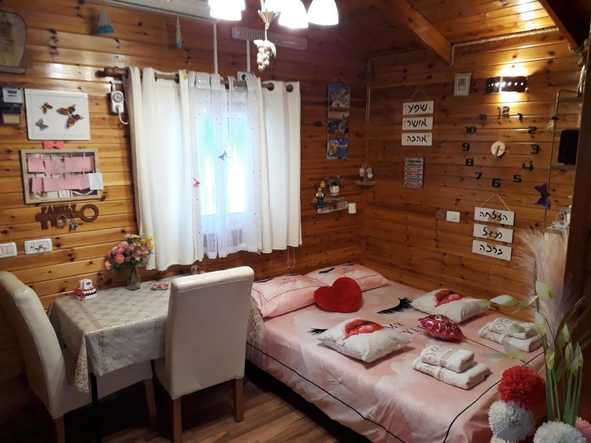 Happiness Zimmer צימר האושר - גם לציבור הדתי Nahariya Exterior foto